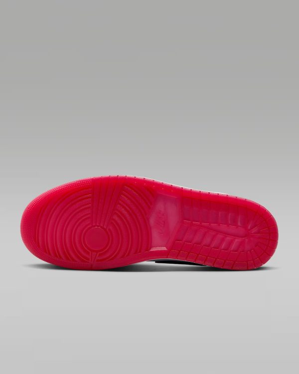Air Jordan 1 Low SE - Image 2