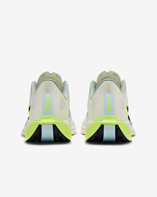 Nike Pegasus Plus - Image 3